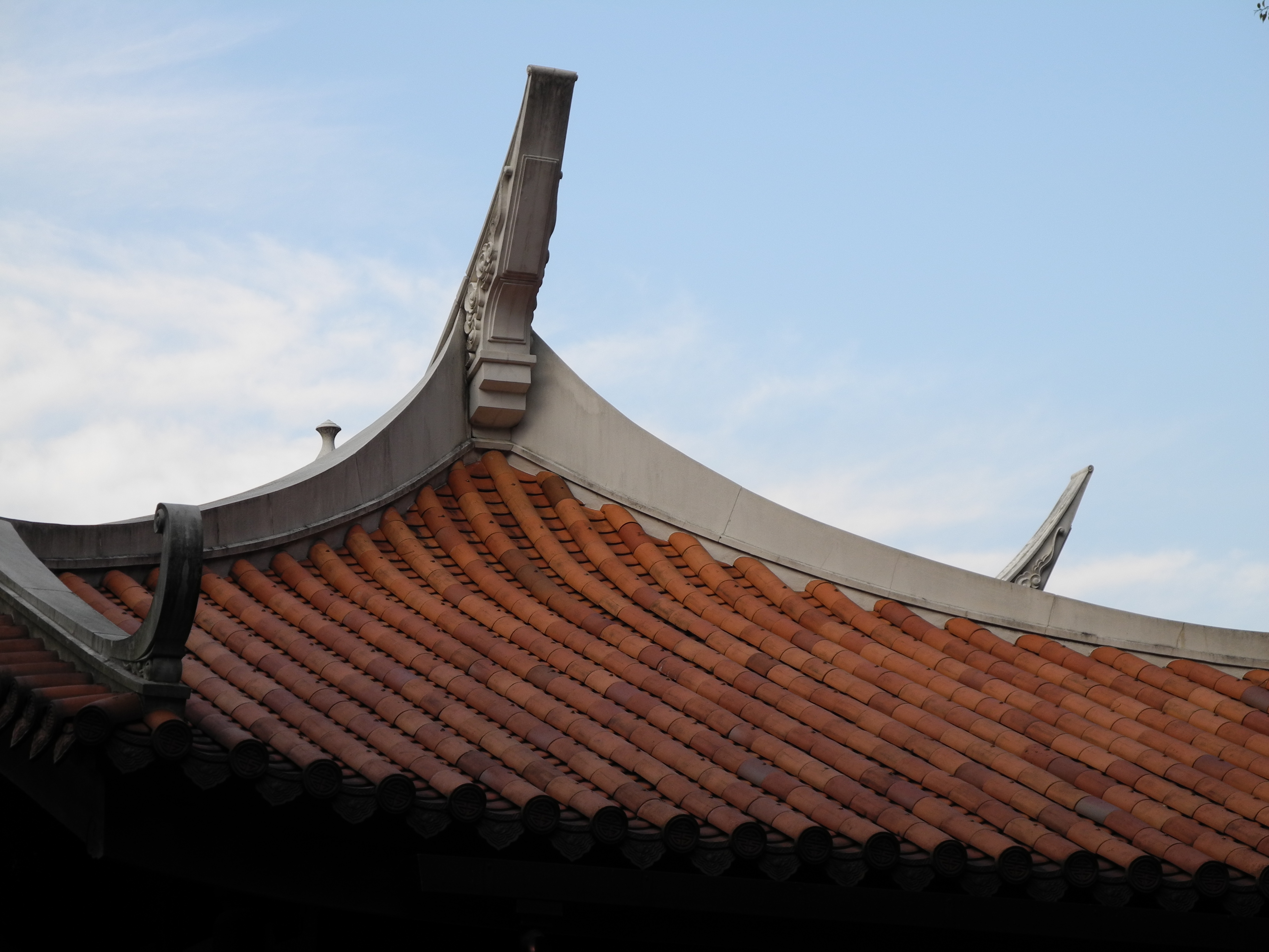 <b>パッと見のシャープ感を重視したコンパクト機にありがちな調整ではなく、エッジの優しいディテールのきれいなシャープさだ<br>COOLPIX P7000 / 3,648×2,736 / 1/220秒 / F4.5 / 0EV / ISO100 / プログラムAE / WB:オート / 25.4mm（119mm相当）</b>