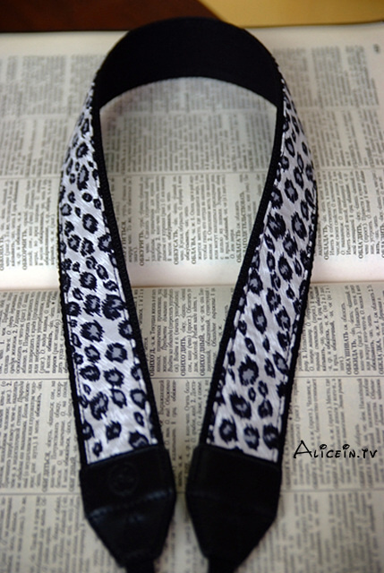 <b>セクシー&amp;キュート/グレー（3,045円）</b>