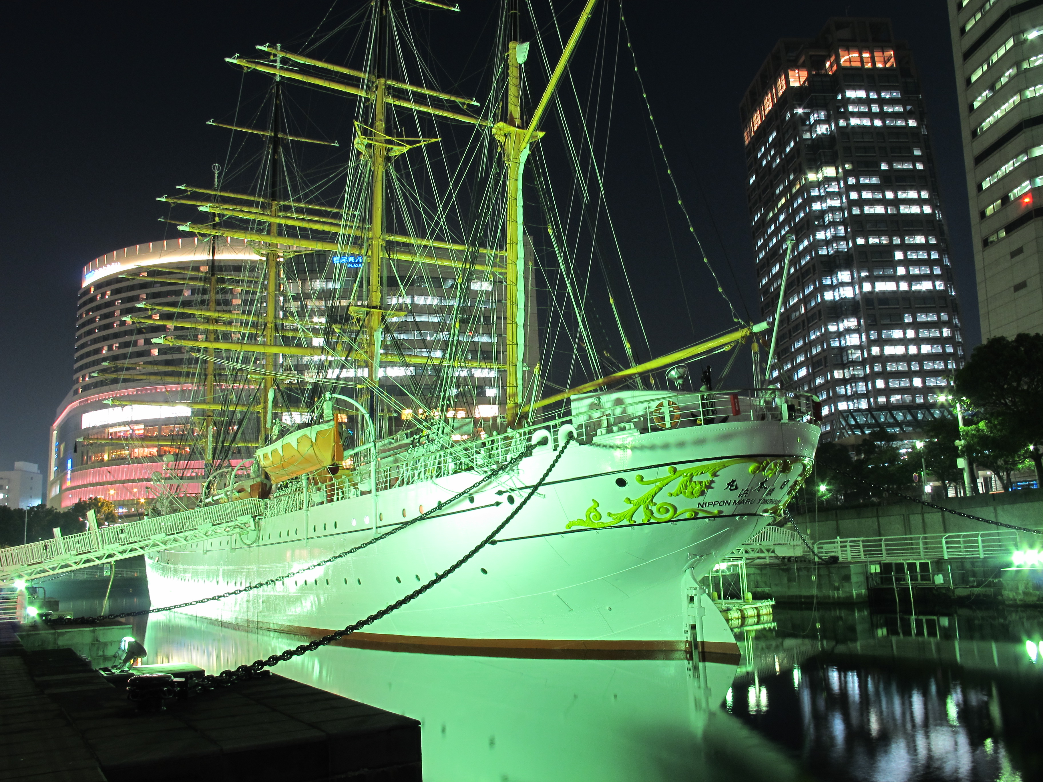 <b>ISO100<br>PowerShot G12 / 約2.9MB / 3,648×2,736 / 2秒 / F5.6 / +1.7EV / WB:オート / 6.1mm</b>