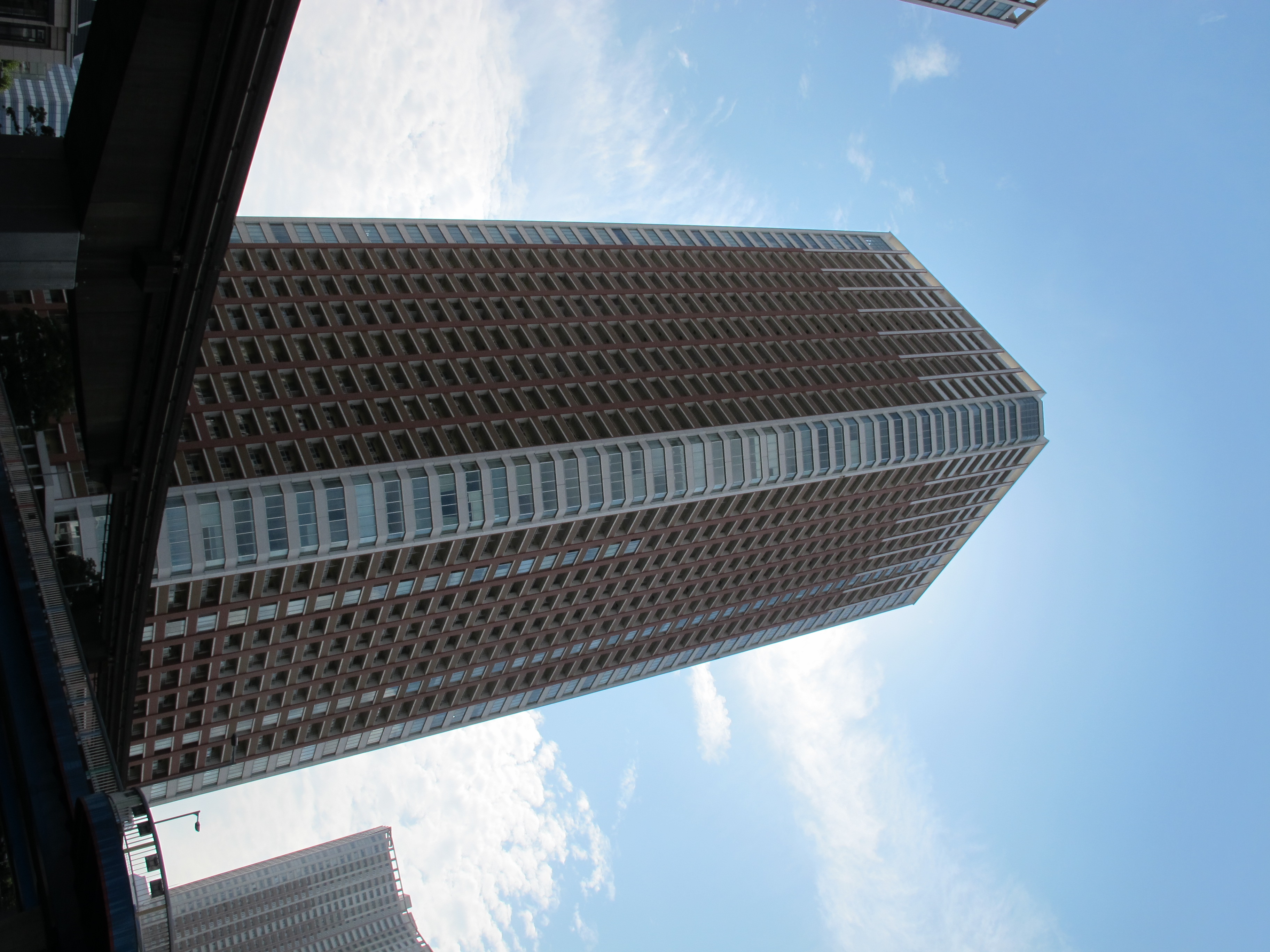 <b>Dレンジ補正200%/暗部補正AUTO<br>PowerShot G12 / 約1.8MB / 2,736×3,648 / 1/1,250秒 / F5 / 0.0EV / ISO160 / WB:オート / 6.1mm</b>