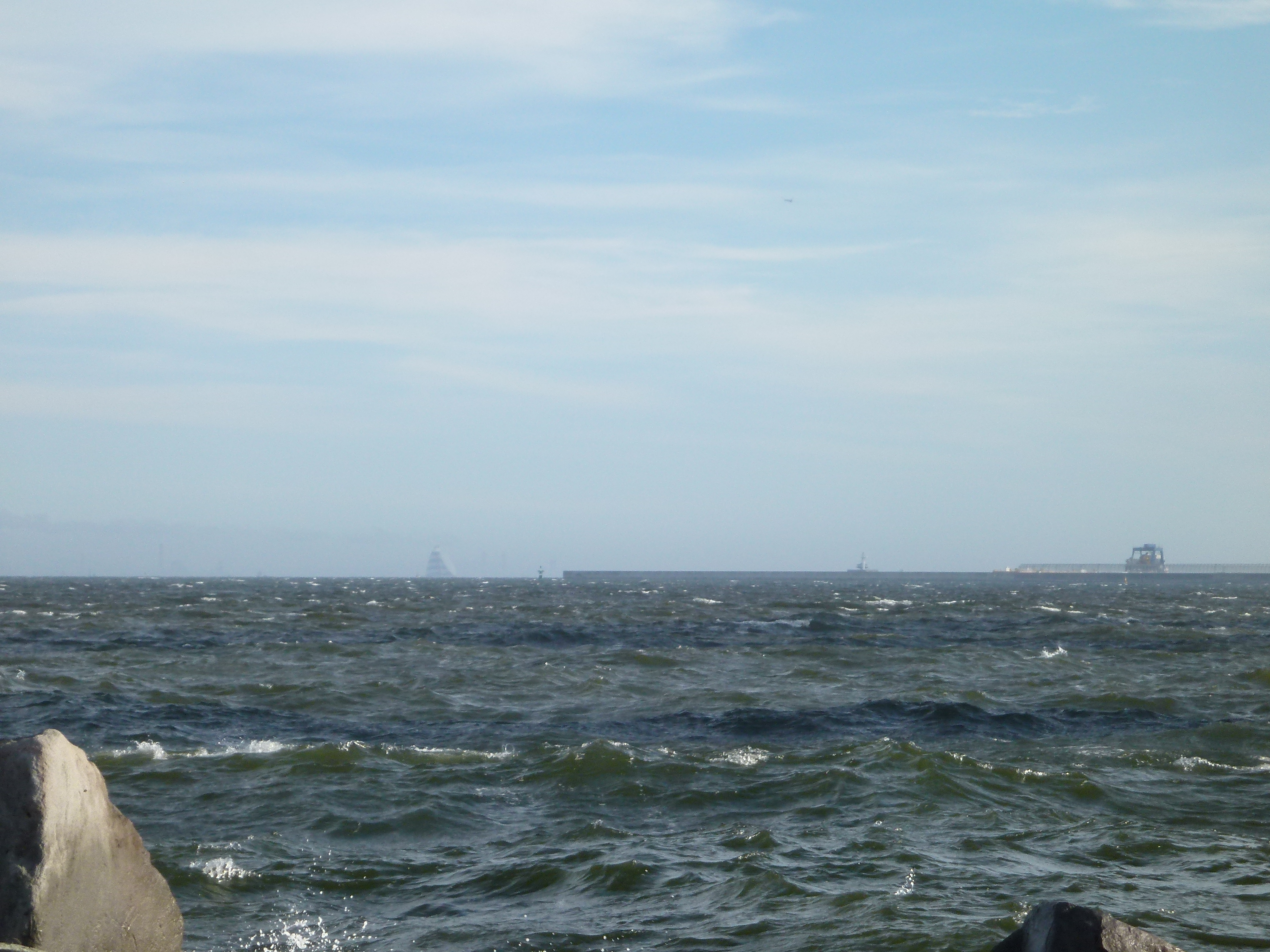 <b>望遠端（5倍）<br>DMC-FX700 / 約5.4MB / 4,320×3,240 / 1/250秒 / F5.9 / 0.0EV / ISO100 / WB:オート / 21.5mm</b>