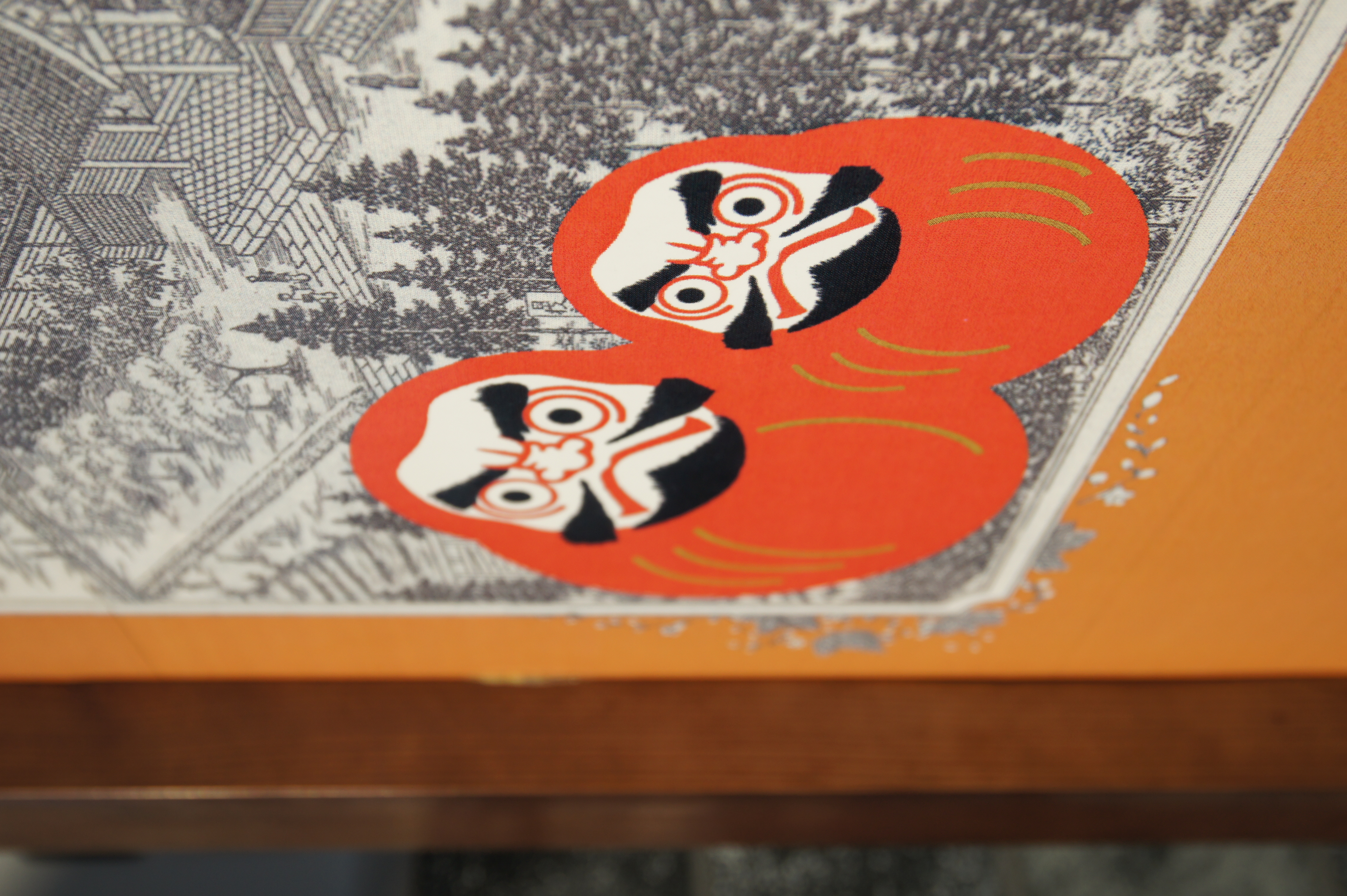 <b>NEX-5 / Vario Sonnar T* 16-35mm F2.8 ZA SSM / 約4.6MB / 3,056×4,592 / 1/4,000秒 / F2.8 / 0.0EV / ISO200 / WB:オート / 26mm / クリエイティブスタイル:スタンダード / Dレンジオプティマイザー:オート / 高感度ノイズリダクション:オート</b>