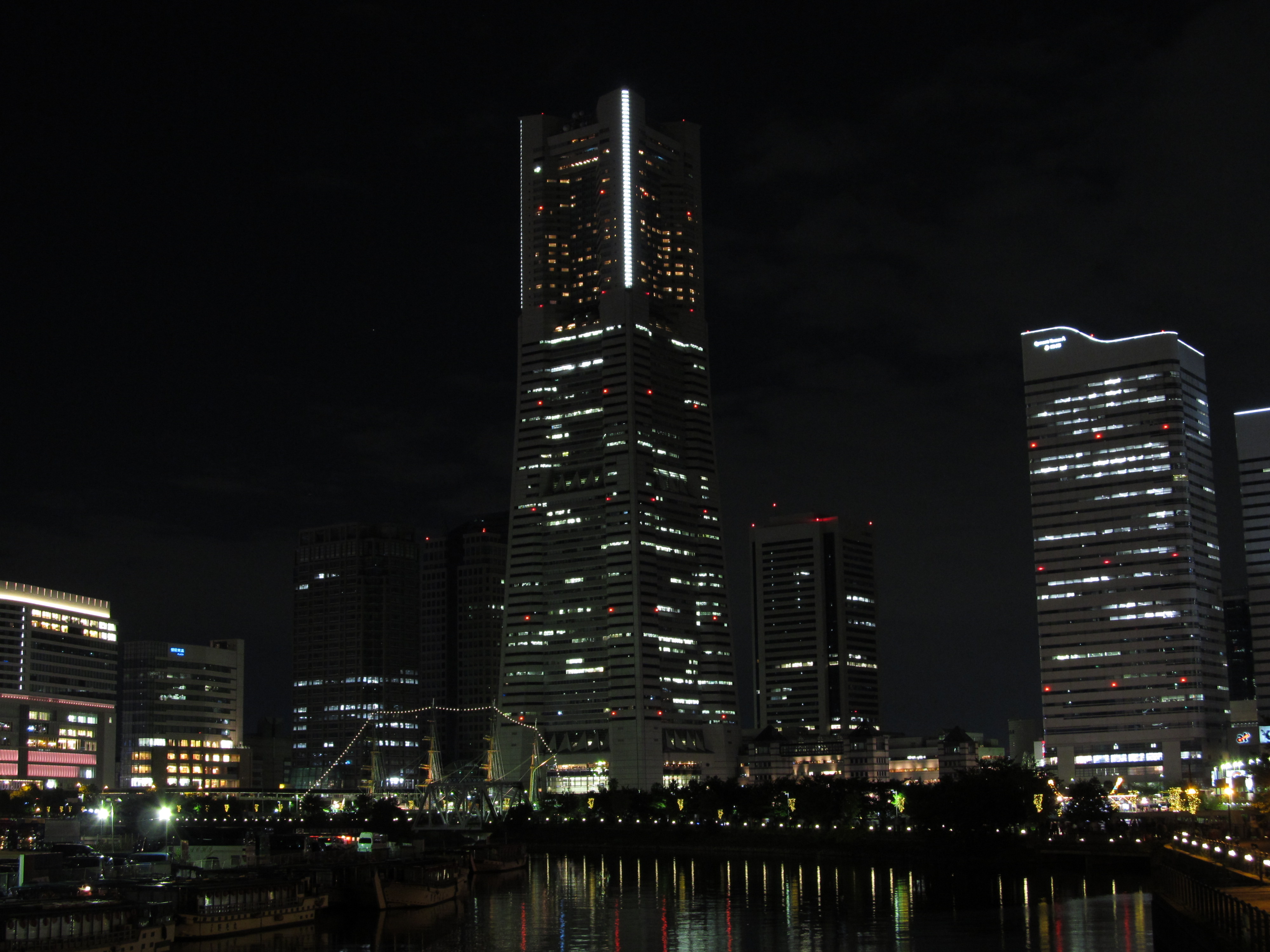 <b>ISO200<br>PowerShot SX130 IS / 約1.9MB / 4,000×3,000 / 1/1.7秒 / F4 / 0.0EV / WB:オート / 9.23mm</b>