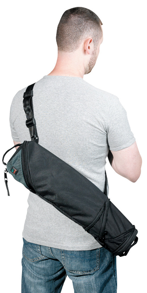 <b>ショルダーストラップが付属</b>