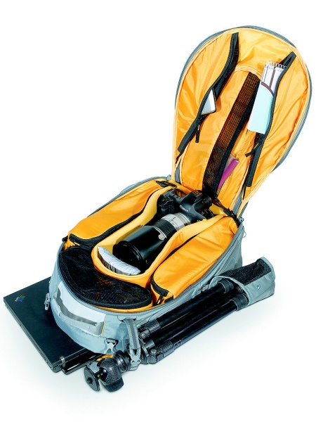 <b>開口部を開けたところ</b>