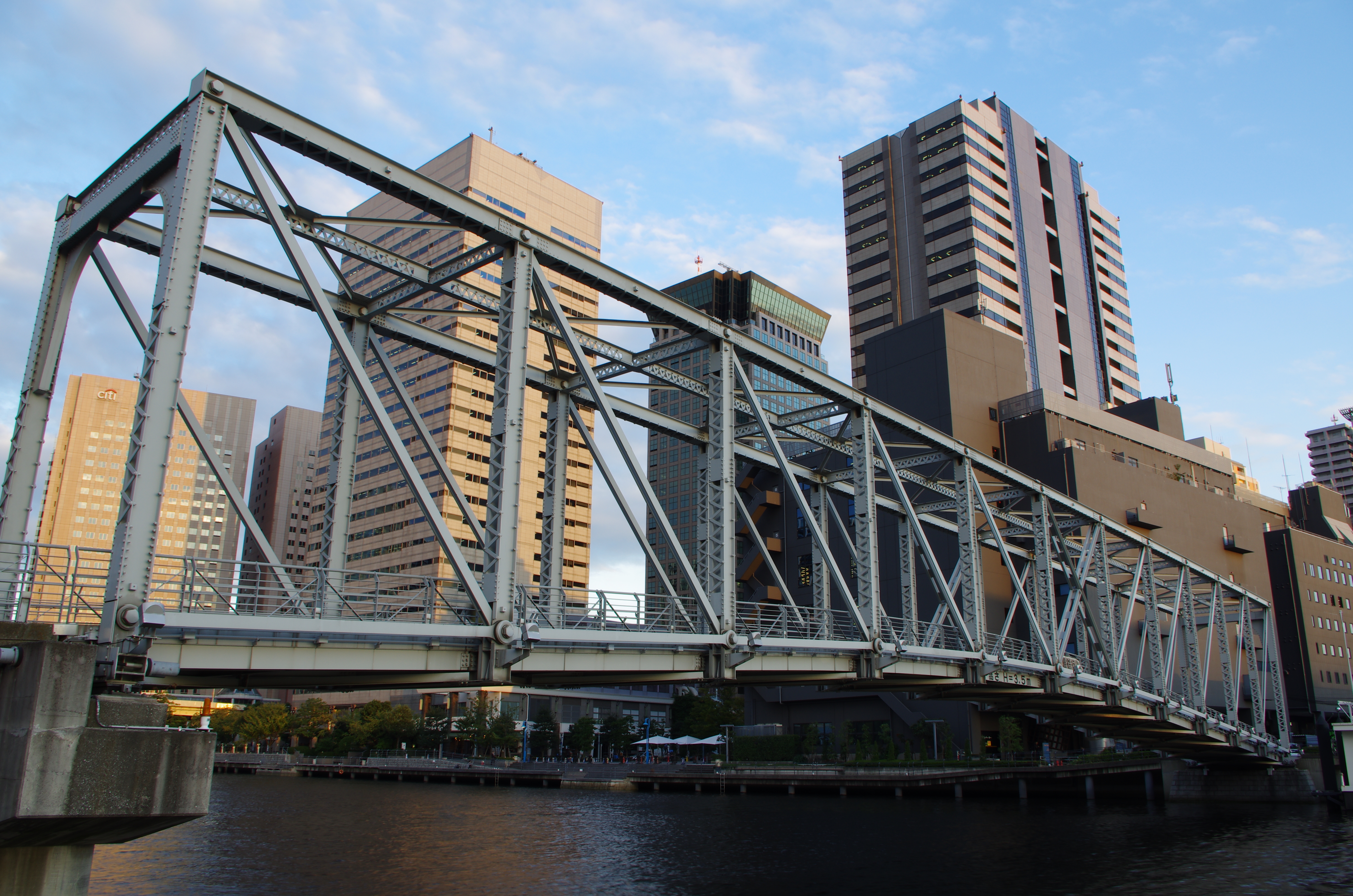 <b>高感度NR:OFF / ISO80</b>