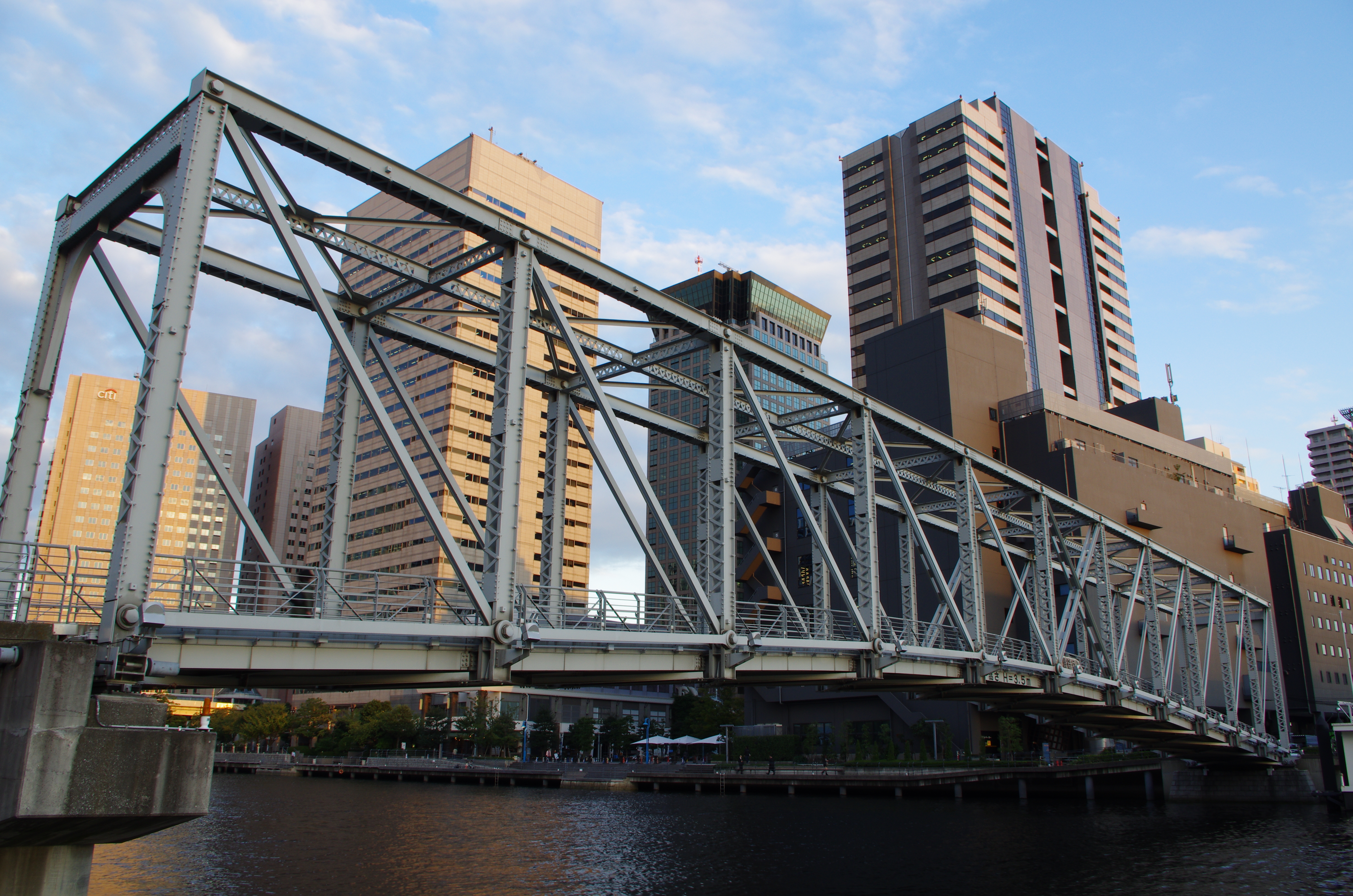 <b>高感度NR:OFF / ISO200</b>