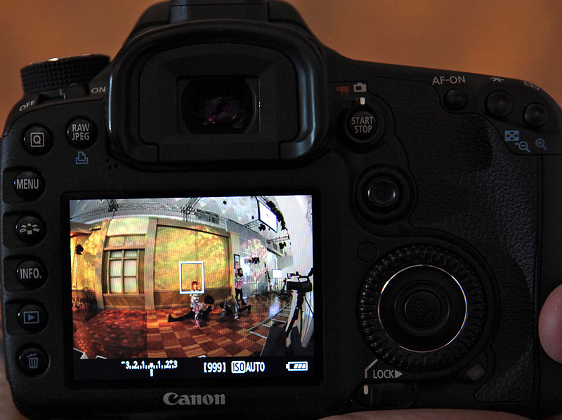 <b>EOS 7Dで10mm付近にしたところ対角魚眼になる</b>