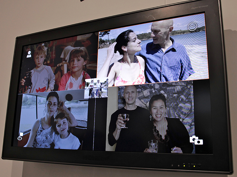 <b>クロスメディアステーションの画面表示例</b>