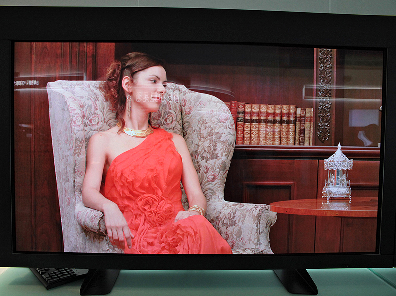 <b>同じディスプレイに等倍で表示したところ</b>