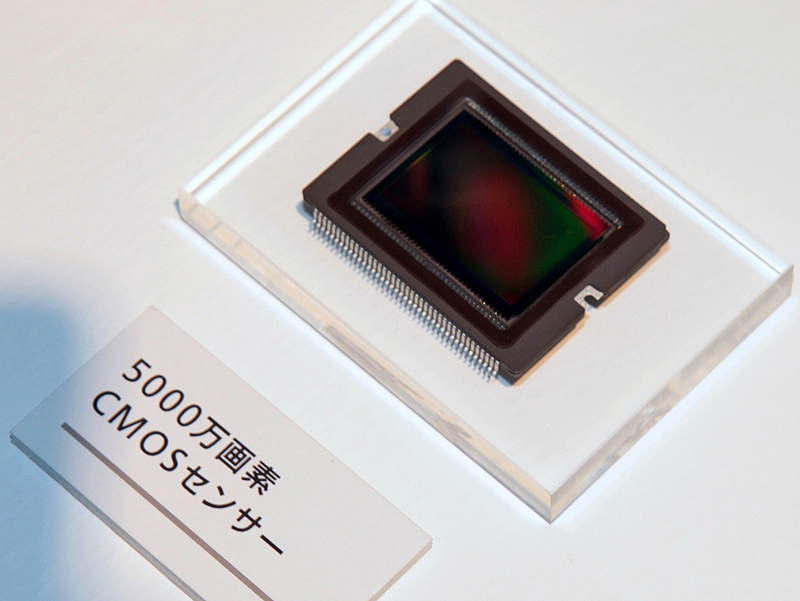 <b>5,000万画素のCMOSセンサー</b>
