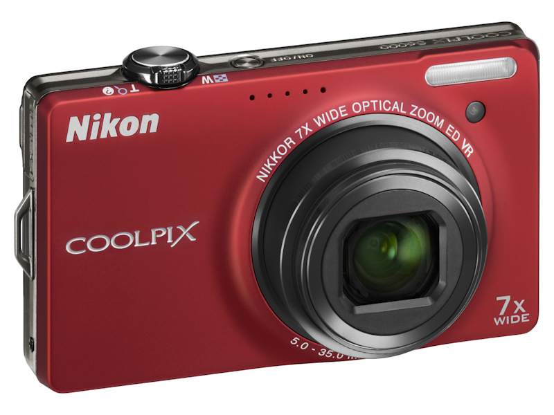 <b>COOLPIX S6000</b>