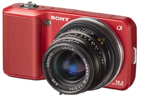 <b>Eマウント用アダプター装着例（写真はノボフレックスのライカMマウントアダプター「NEX/LEM」）</b>