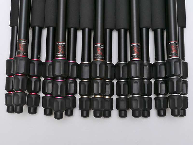 <b>脚部分にもリング状のカラーが入る。左からレッド、ピンク、ゴールド、チタン、シルバー</b>