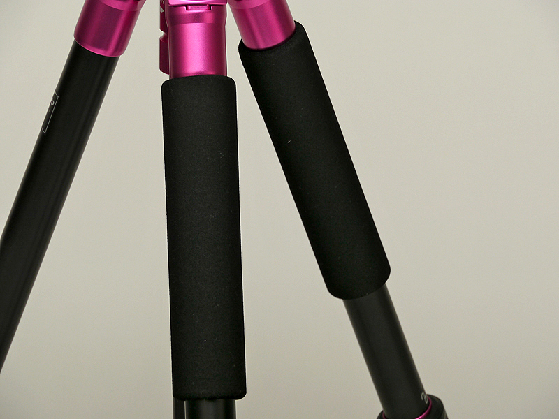 <b>最上部のパイプ2本にスポンジを装備</b>