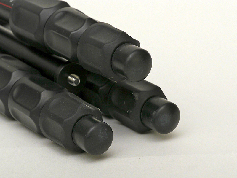 <b>石突はゴム</b>