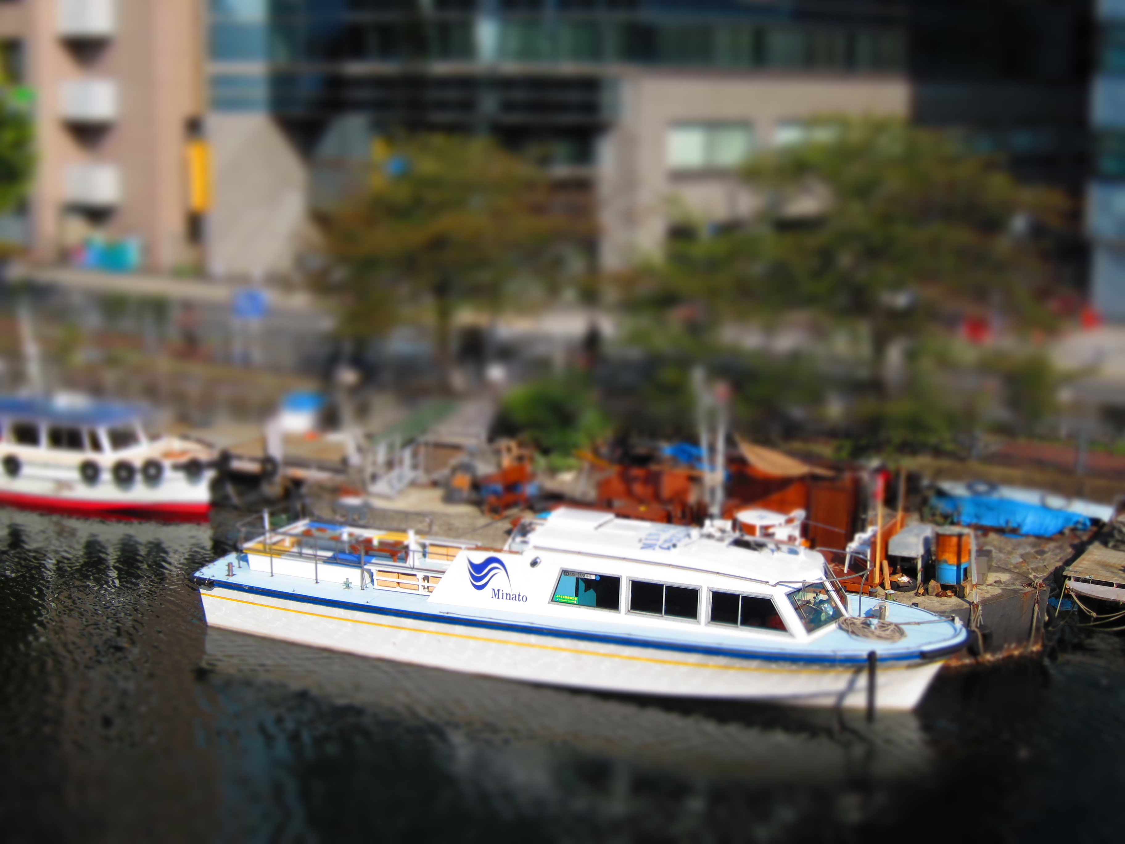 <b>ジオラマ<br>PowerShot S95 / 約1.1MB / 3,648×2,736 / 1/1,000秒 / F3.5 / 0.0EV / ISO80 / WB:オート / 10.7mm</b>