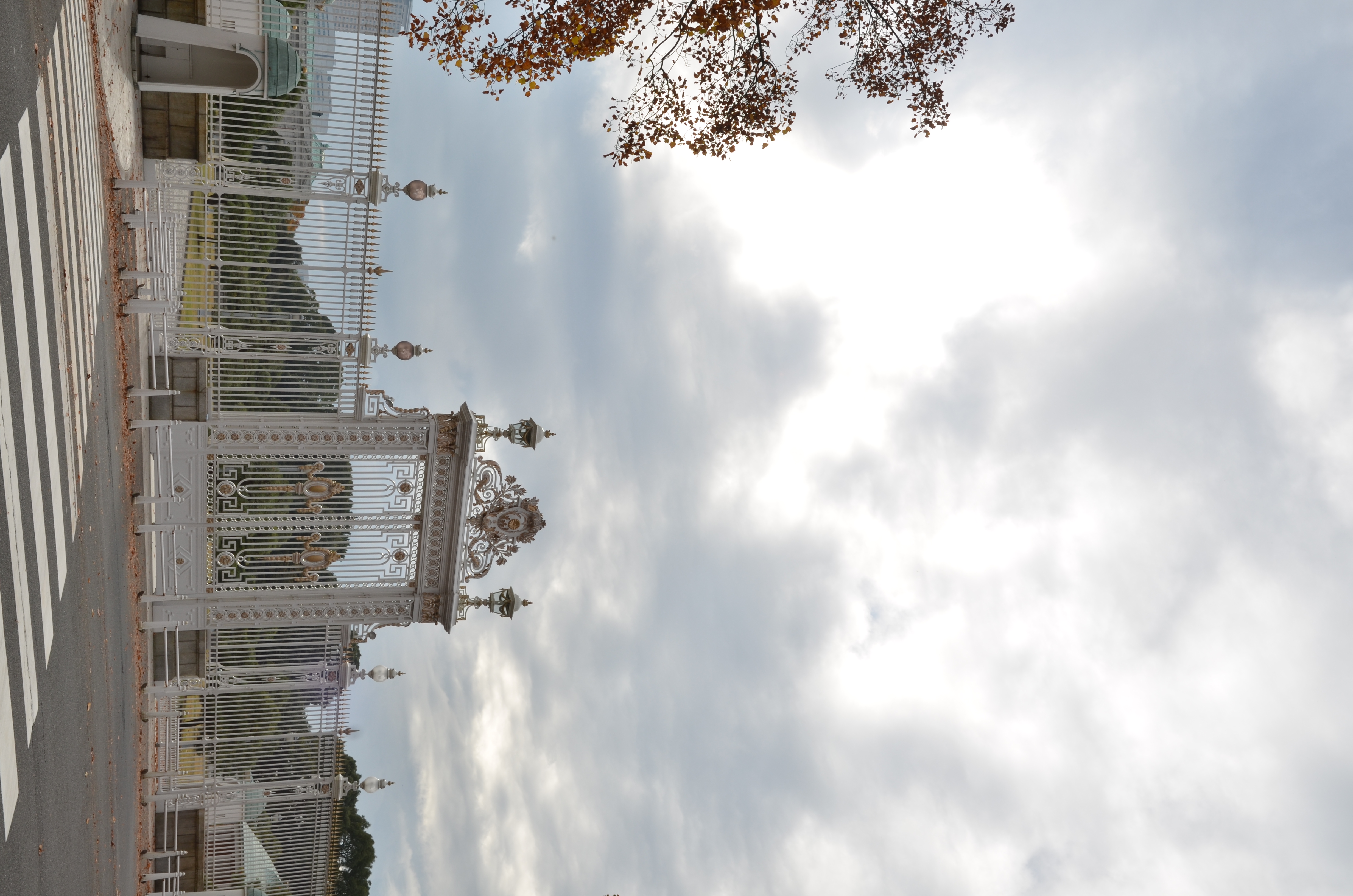 <b>D7000 / AF-S DX NIKKOR 16-85mm F3.5-5.6 G ED VR / 約5.1MB / 3,264×4,928 / 1/250秒 / F10 / +1.0EV / ISO100 / WB:オート1 / 22mm</b>