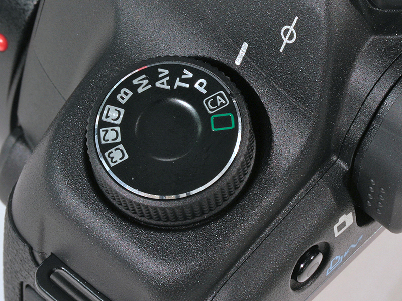 <b>EOS 5D Mark IIのモードダイヤル（改造前）</b>