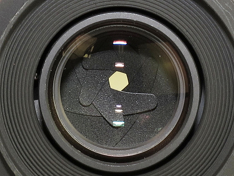 <b>最小絞りにしたところ。綺麗な六角形になっている</b>