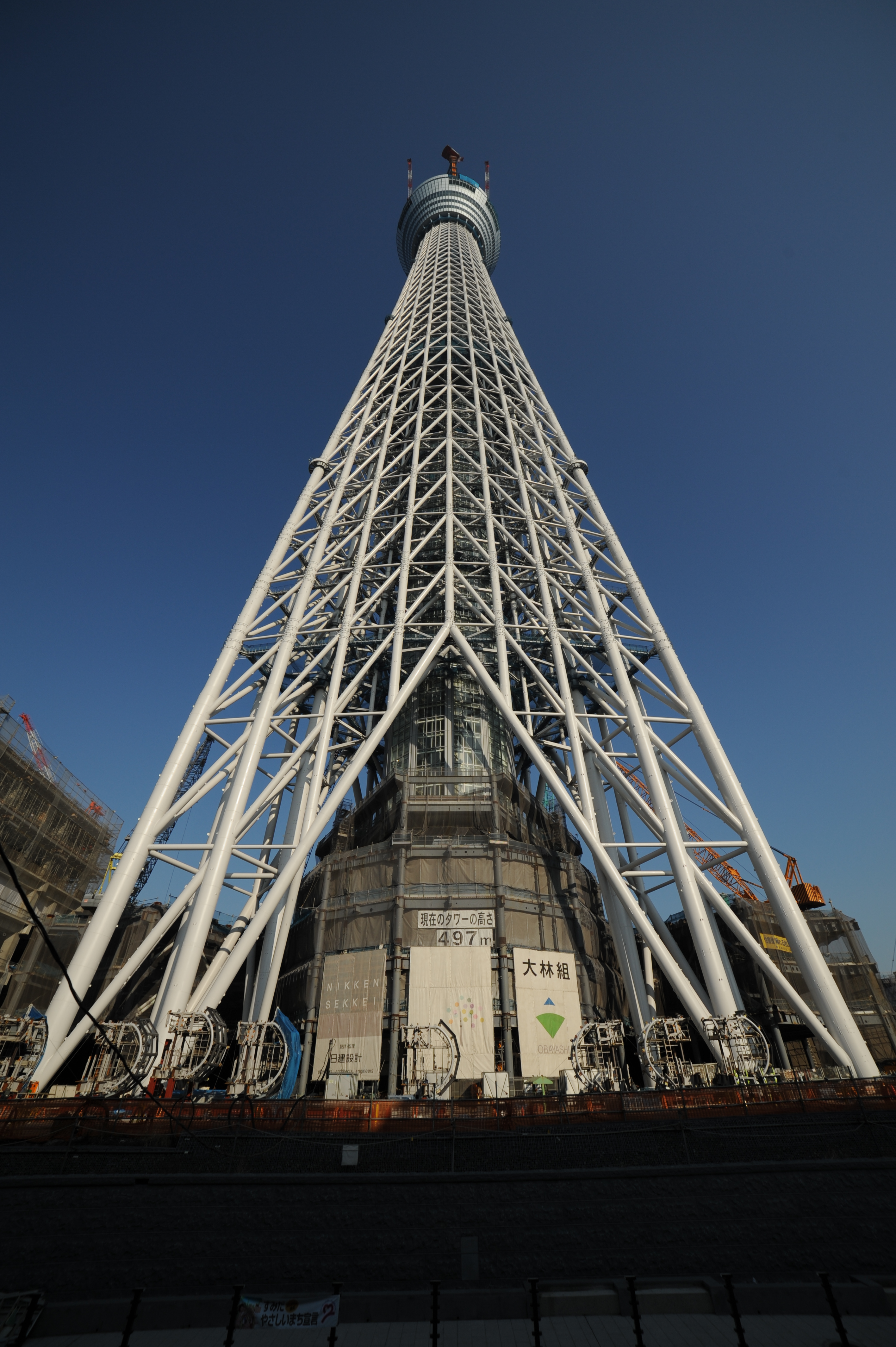 <b>D700 / 14mm F2.8 ED AS IF UMC / 4,256×2,832 / 1/1,000秒 / F8 / -0.7EV / ISO200 / 絞り優先AE / WB:オート / 14mm</b>