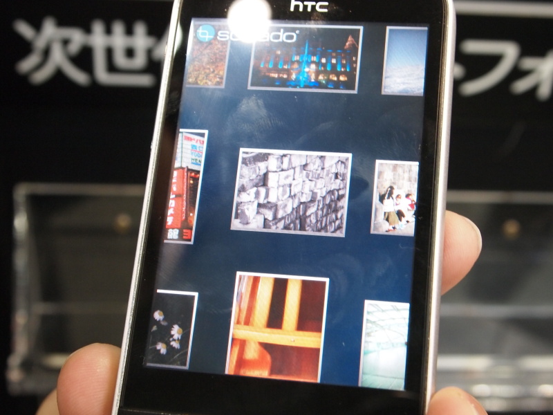 <b>アルバム画面は無段階に拡大できる。読み込みの待ちはない</b>