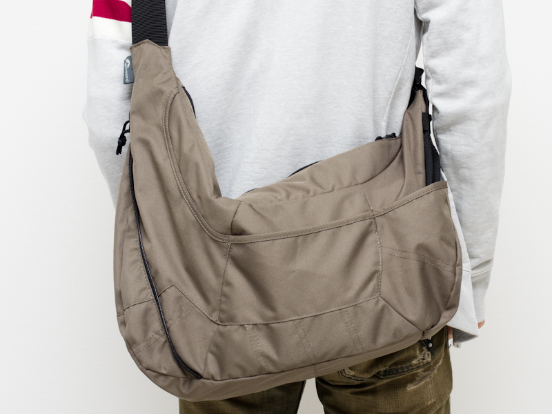 <b>パスポートスリング</b>