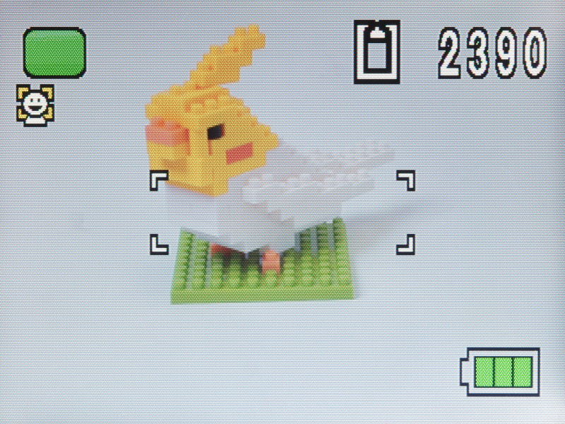 <b>グリーンモードでは撮影設定をカメラ任せにできるほか、撮影画面の文字も大きくなり見やすい</b>