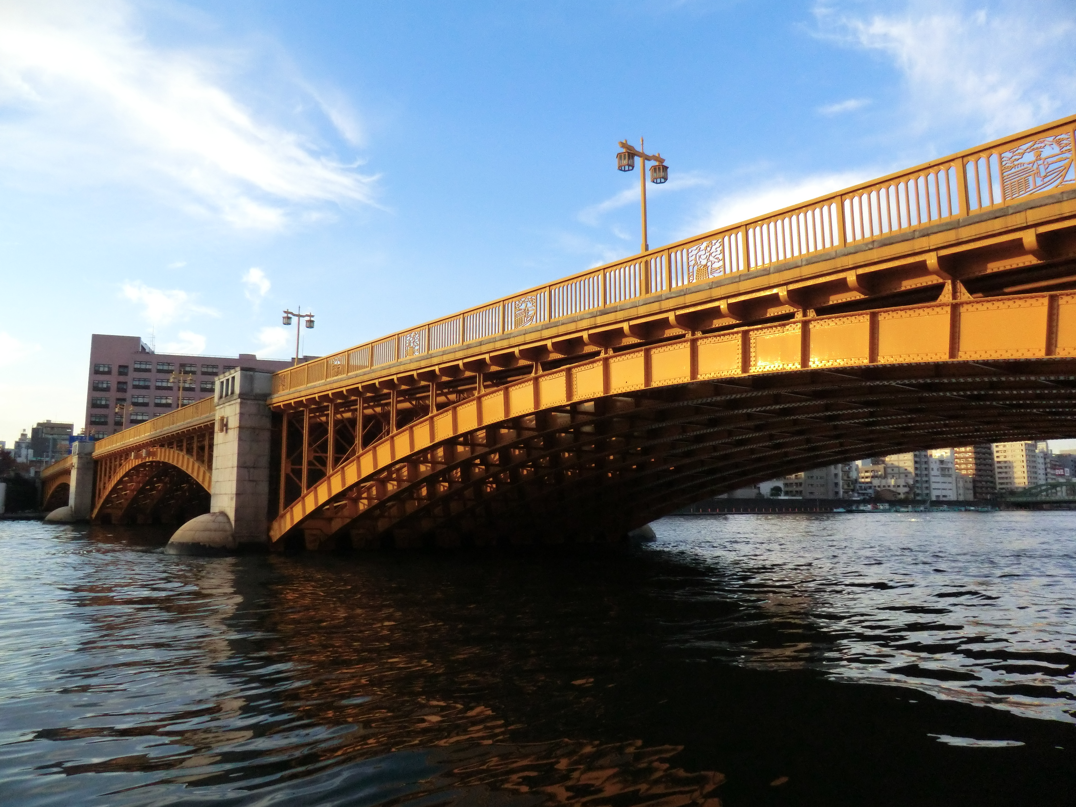 <b>ISO400<br>4,320×3,240 / 1/250秒 / F7.5 / 0.3EV / WB:太陽光 / 4.3mm（24mm相当）</b>