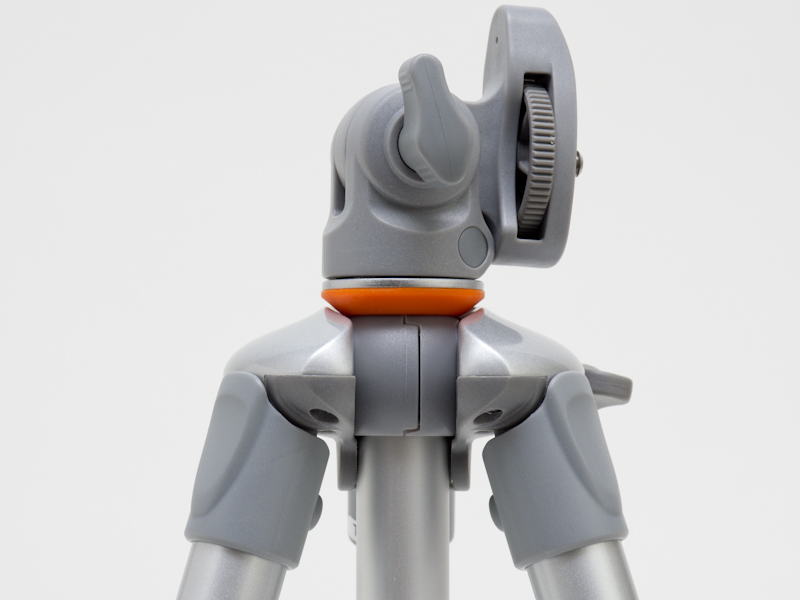 <b>センターコラムが落下した際にショックを緩和するアンチショックラバーリング</b>