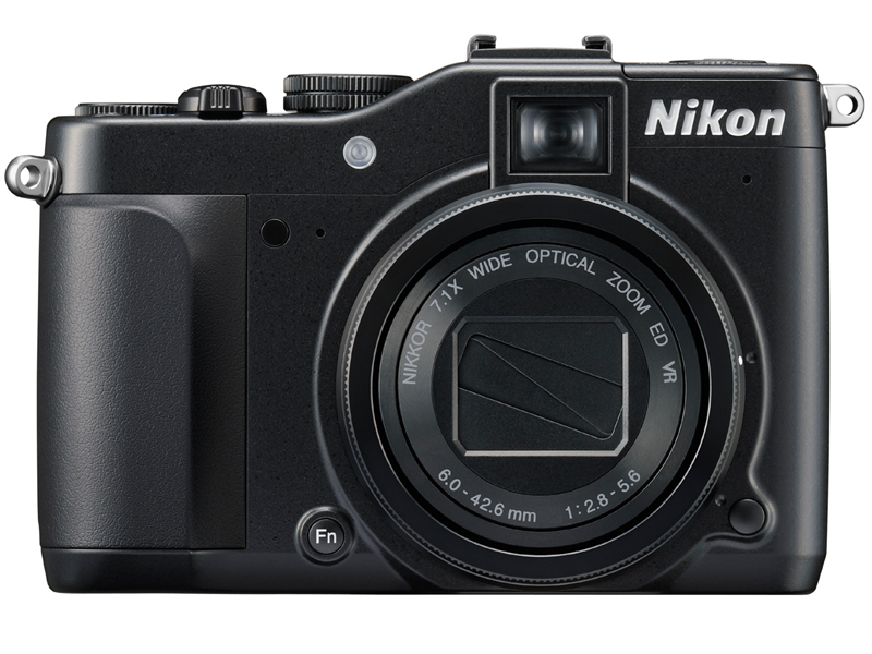 <b>10位：ニコンCOOLPIX P7000</b>