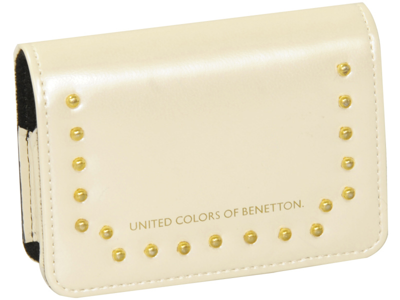 <b>メタリックホワイト（UCB-901 PO-MWT）</b>