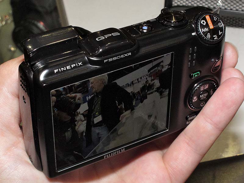<b>FinePix F550EXR（349.95ドル）</b>