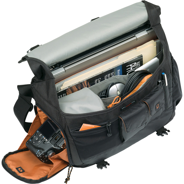 <b>コンプディフォト150の収納例</b>