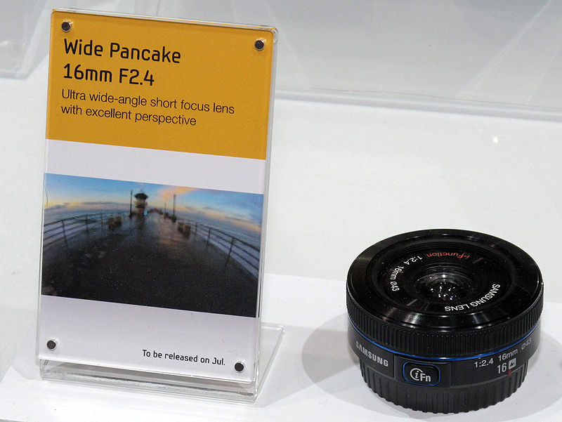 <b>16mm F2.4</b>