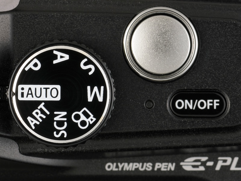 <b>シャッターボタン周り</b>