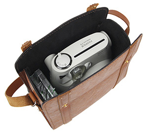 <b>チェキなどを収納した例</b>