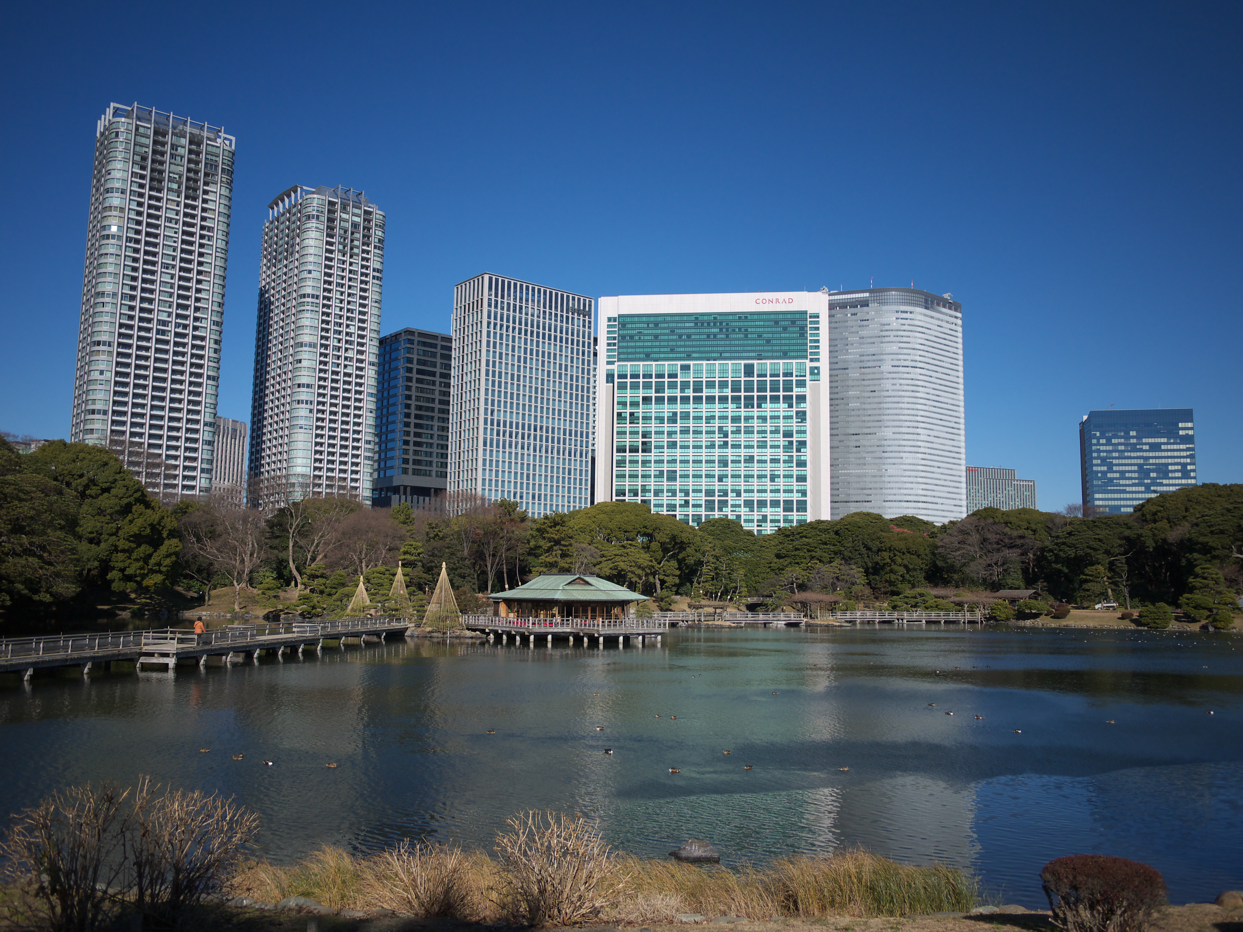 <b>DMC-GF2 / LUMIX G 14mm F2.5 ASPH. / 1/4,000秒 / F2.8 / 0EV / ISO100</b>