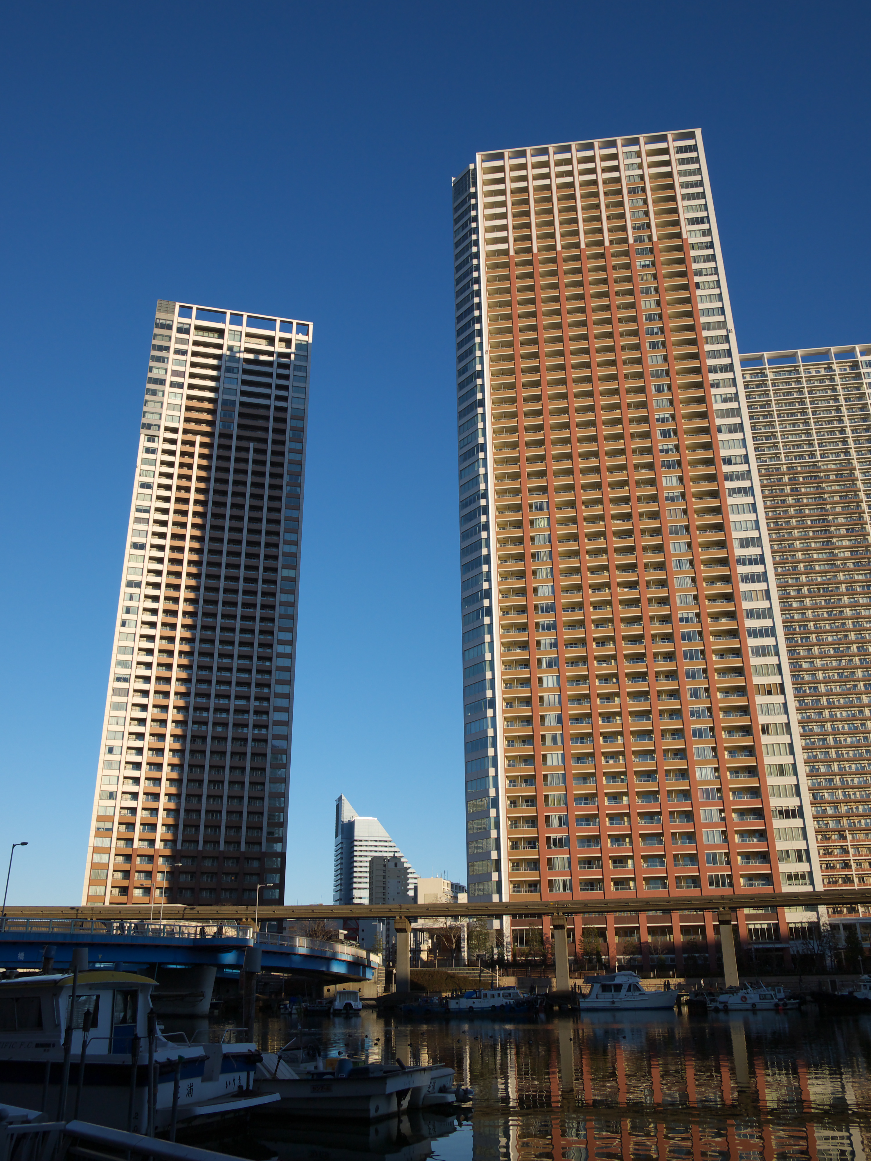 <b>DMC-GF2 / LUMIX G 14mm F2.5 ASPH. / 1/200秒 / F8 / 0EV / ISO100</b>