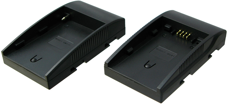 <b>同梱のバッテリーバックプレート</b>