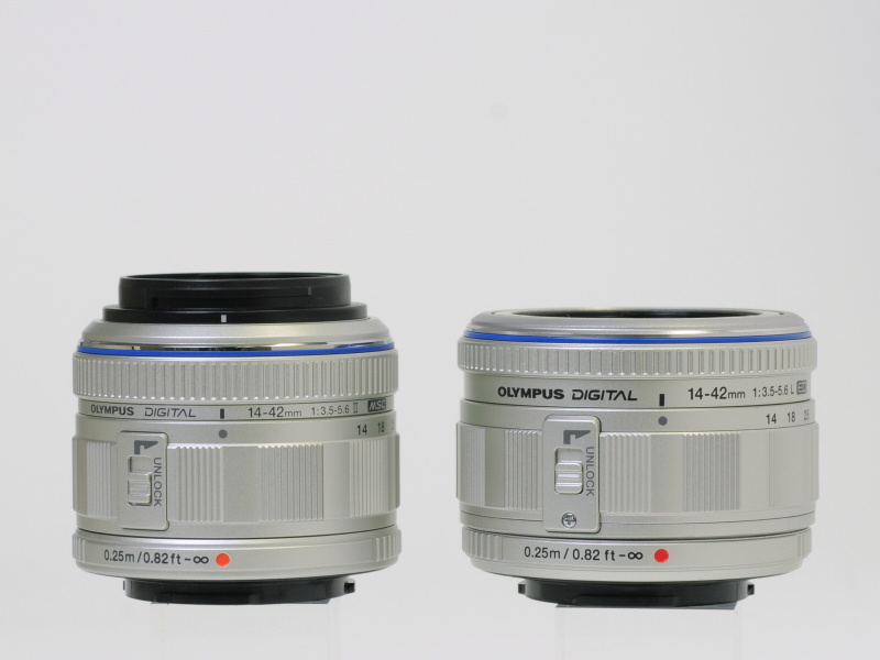 <b>右はE-PL1のキットレンズ「M.ZUIKO DIGITAL ED 14-42mm F3.5-5.6 L」（シルバー）</b>