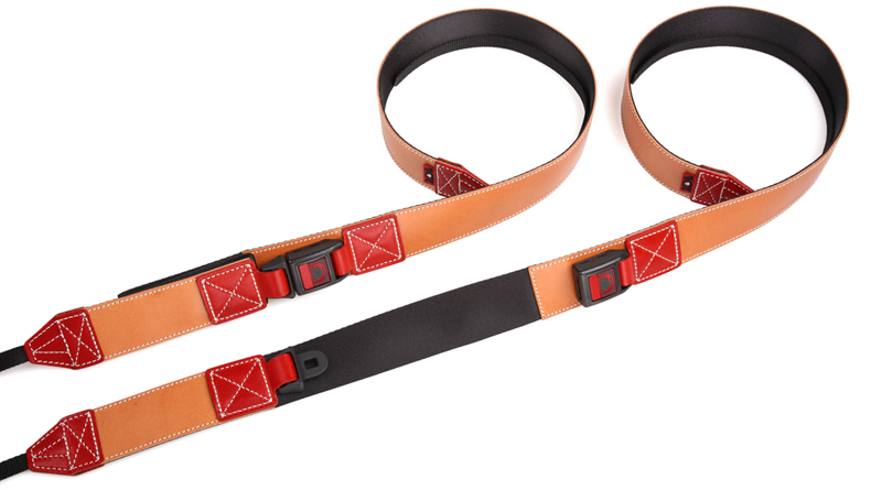 <b>ベージュ×レッド×ホワイト</b>