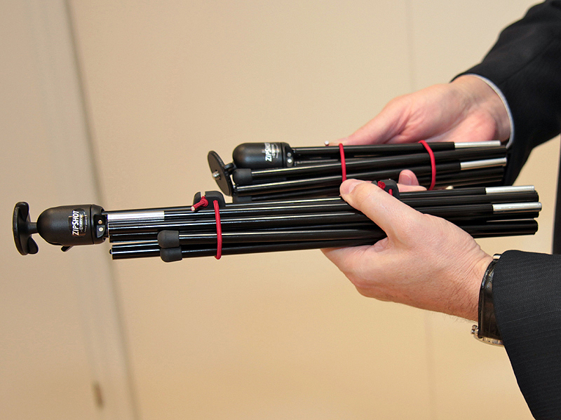 <b>上がジップショットミニ。下はジップショット（同）</b>