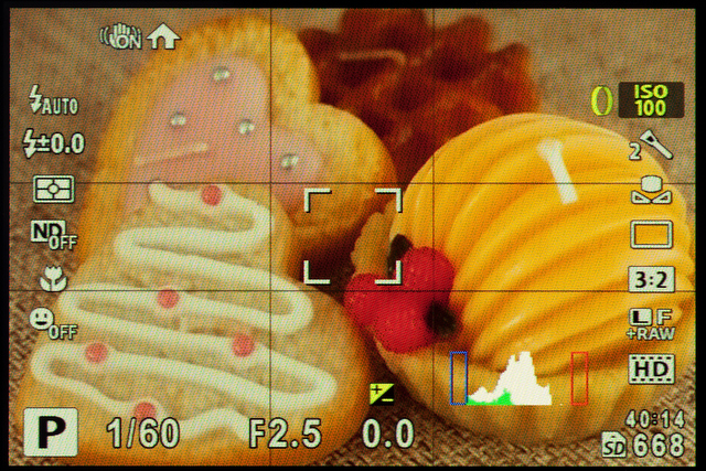 <b>詳細表示ではケイ線とヒストグラムが表示される。が、どちらか一方だけというのはない。ちょっと不親切である</b>