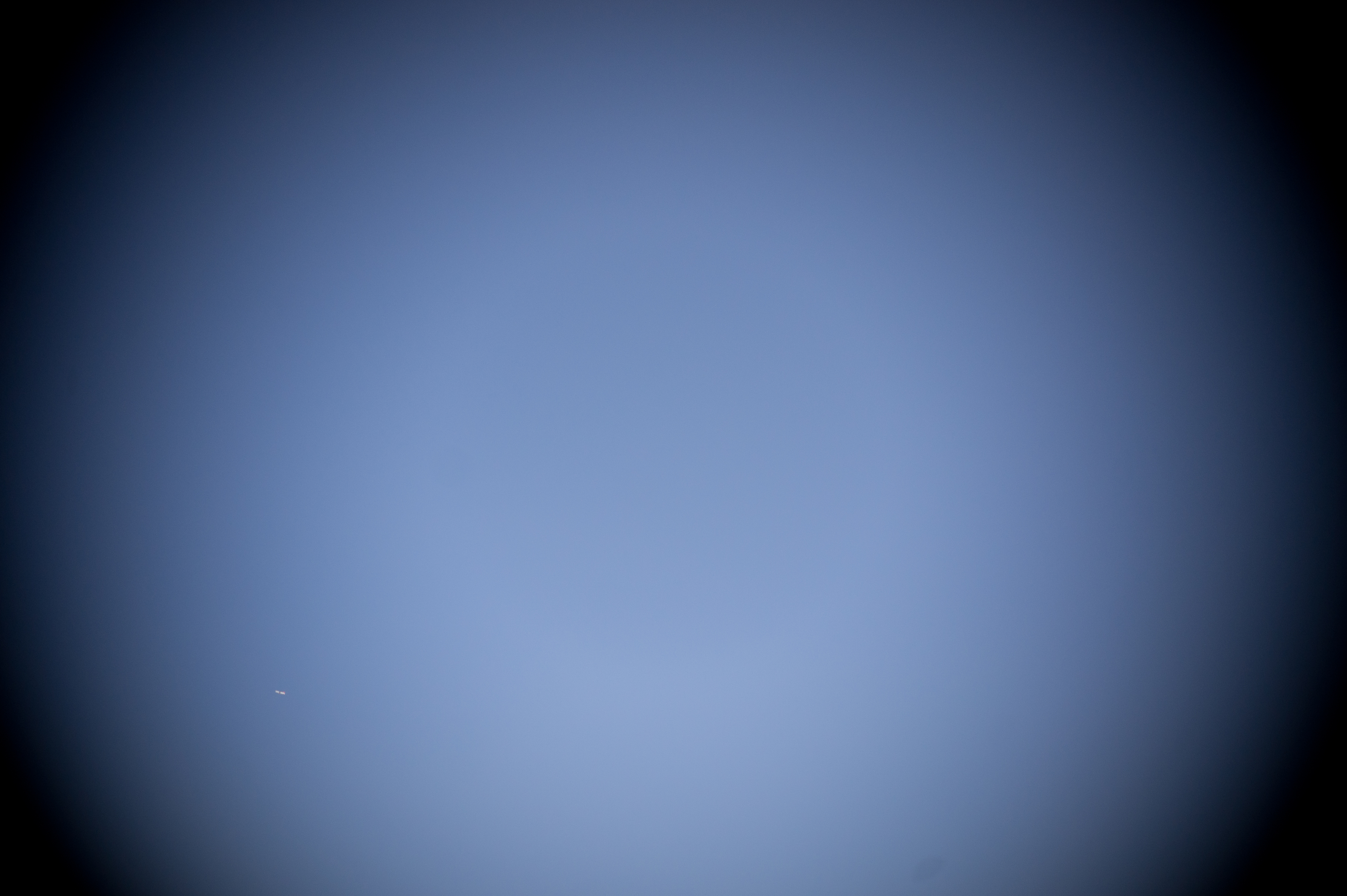 <b>絞り目盛り6と最小絞りの中間</b>