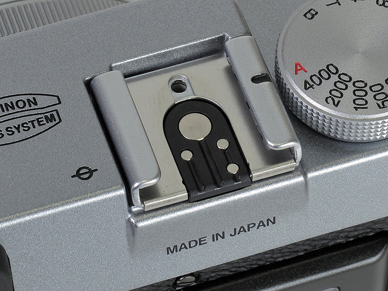 <b>ホットシュー</b>