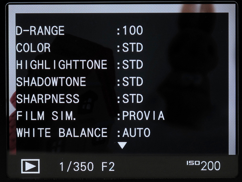 <b>EXIFデータも参照できる</b>