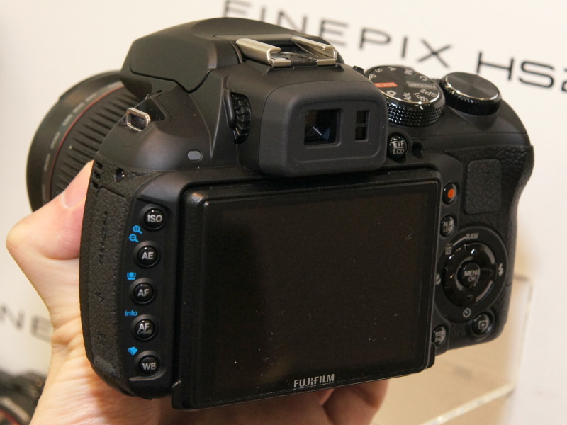 <b>FinePix HS20EXR</b>