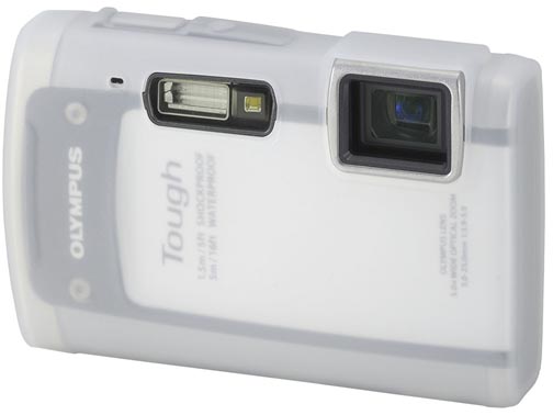 <b>オプションのシリコンカメラジャケット「CSCH-94」（3,150円）</b>