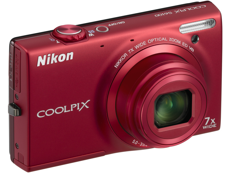 <b>COOLPIX S6100（スーパーレッド）</b>